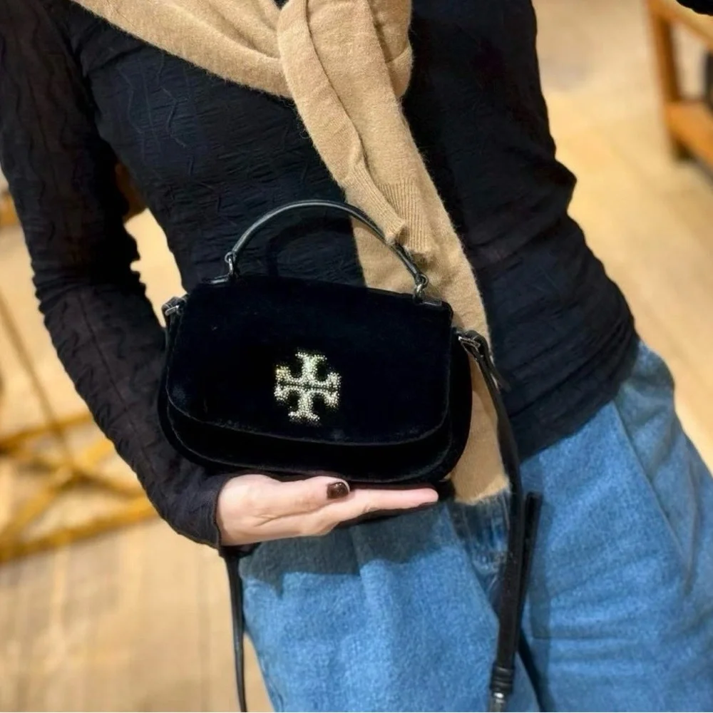 NWT , TORY BURCH BRITTEN VELVET PUFFY MINI TOP HANDLE BLACK